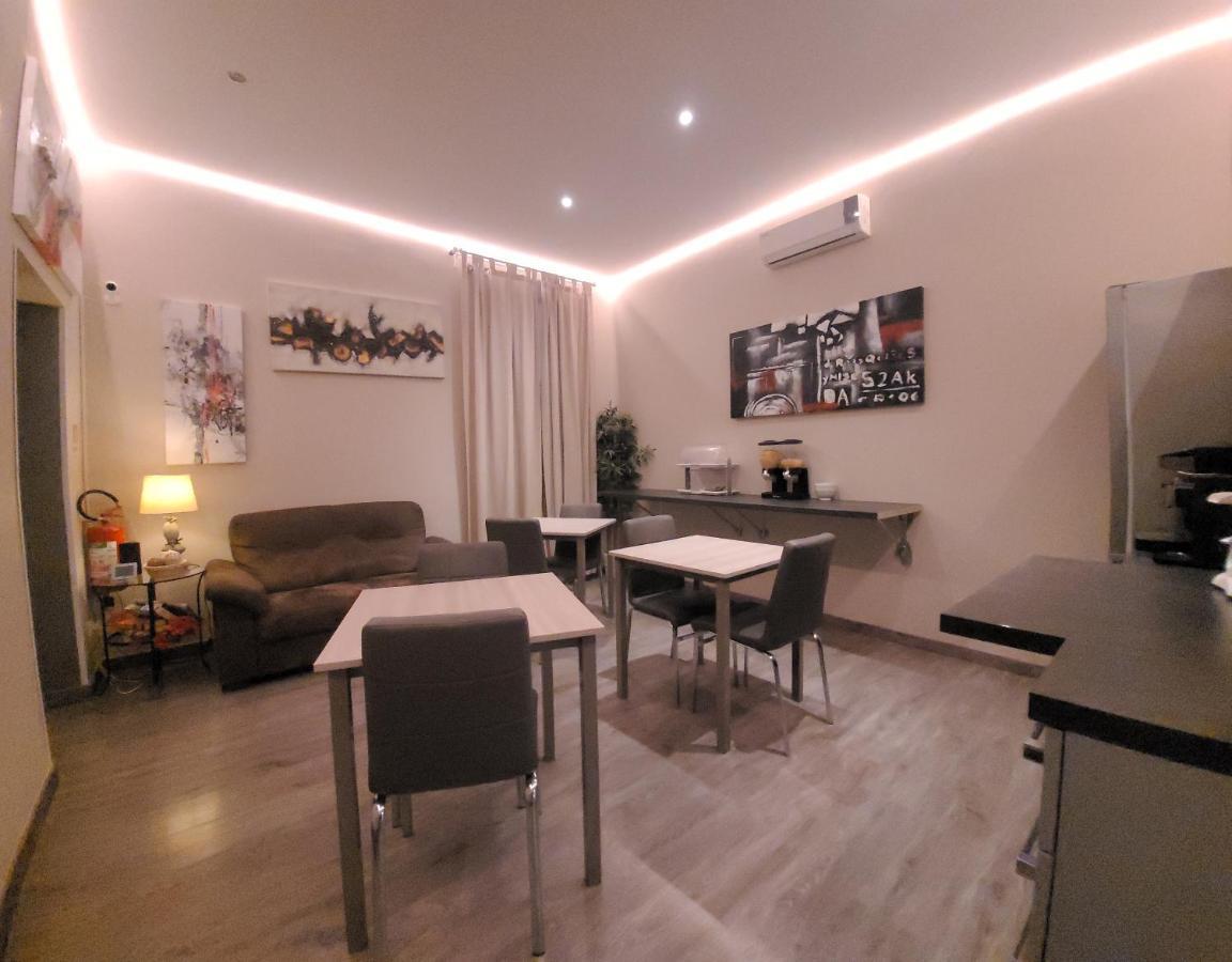 Romantic Dreams Sistina Guest House ภายนอก รูปภาพ
