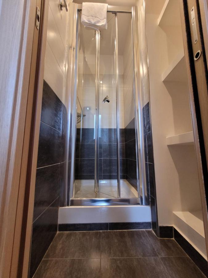 Romantic Dreams Sistina Guest House ภายนอก รูปภาพ