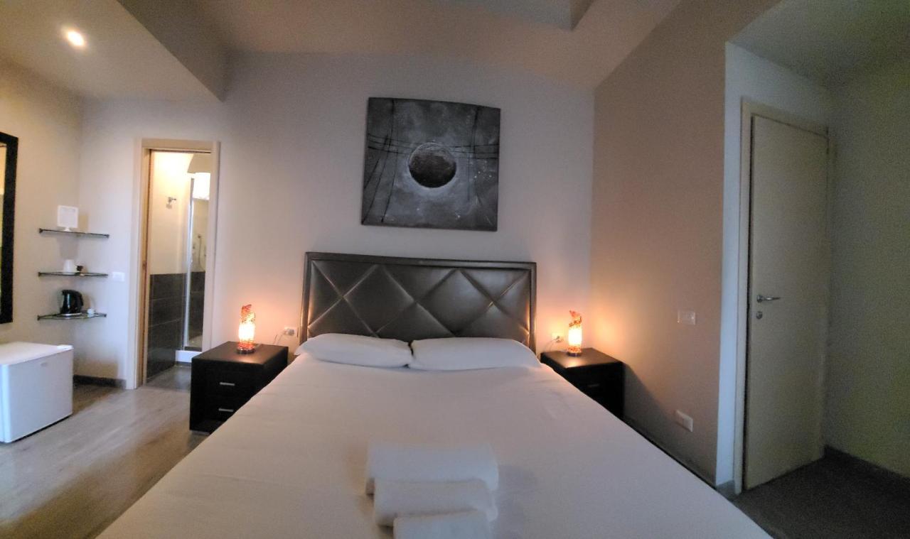 Romantic Dreams Sistina Guest House ภายนอก รูปภาพ