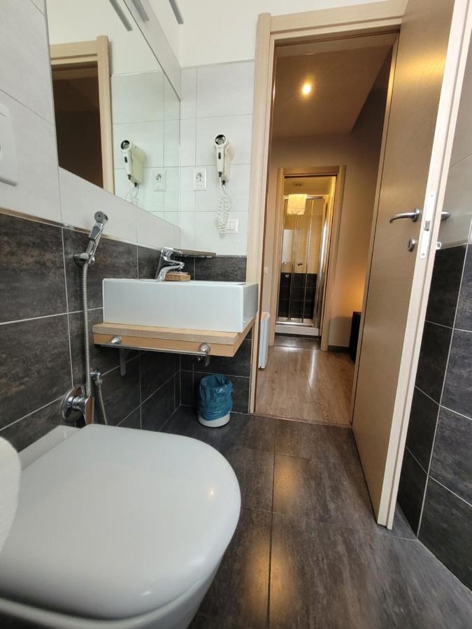 Romantic Dreams Sistina Guest House ภายนอก รูปภาพ